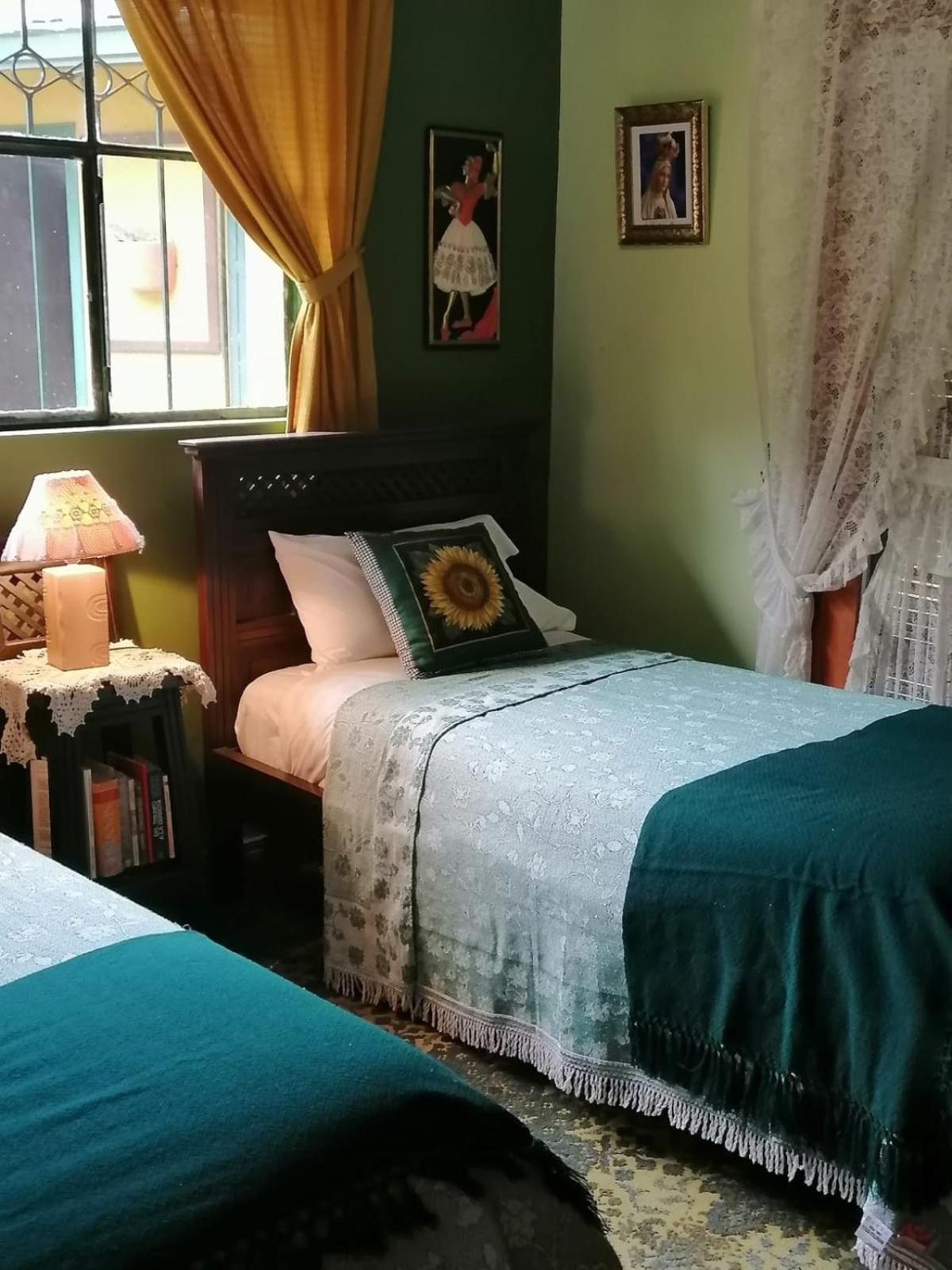 Hostal Saint Mary'S Табабела Экстерьер фото