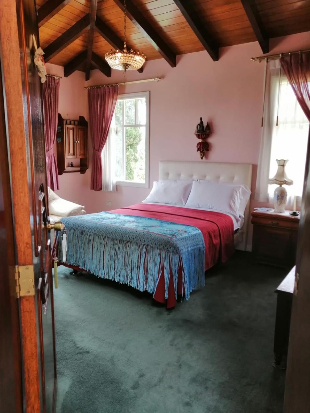 Hostal Saint Mary'S Табабела Экстерьер фото