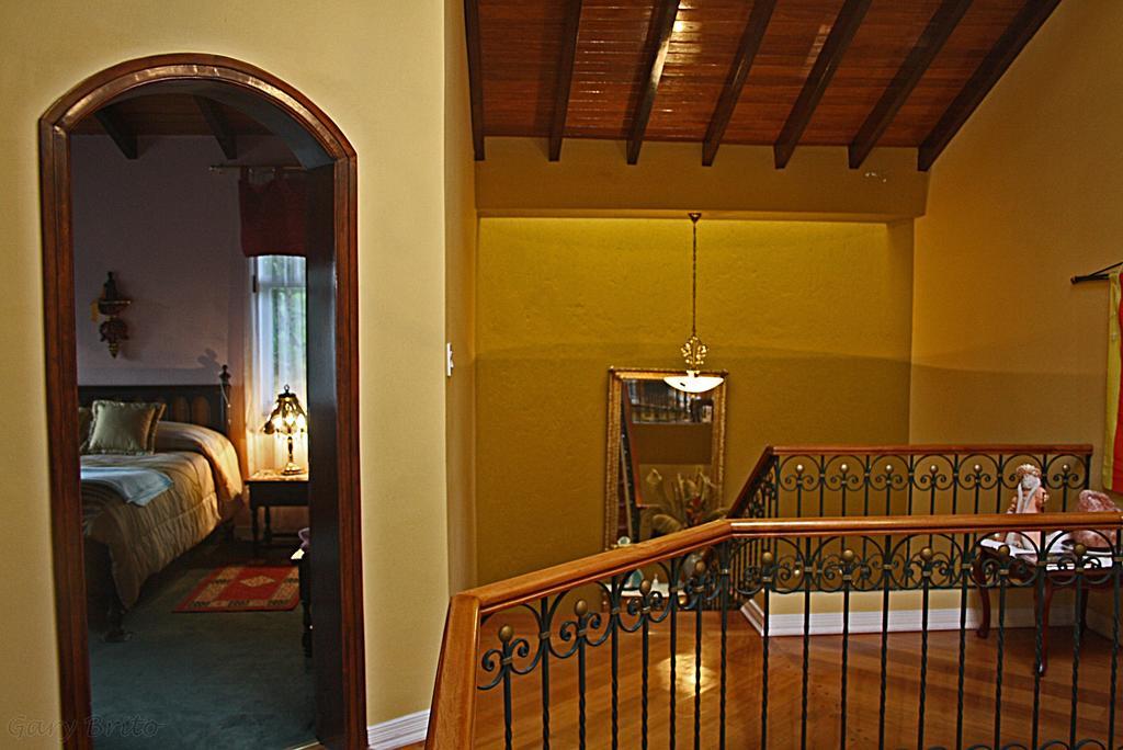 Hostal Saint Mary'S Табабела Экстерьер фото