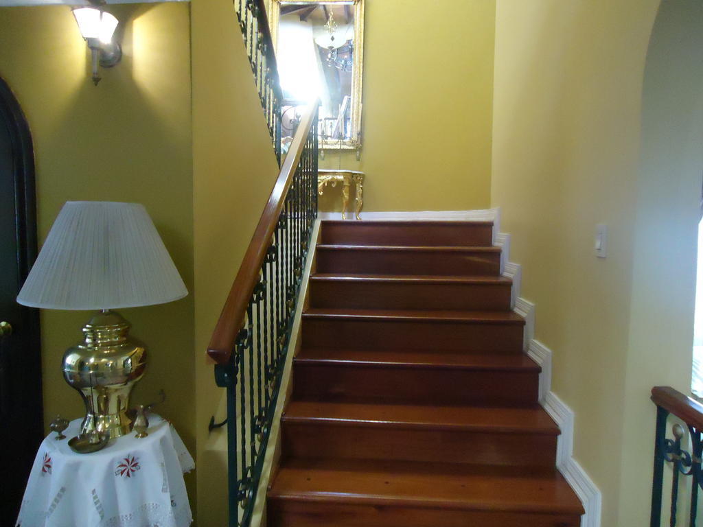Hostal Saint Mary'S Табабела Экстерьер фото